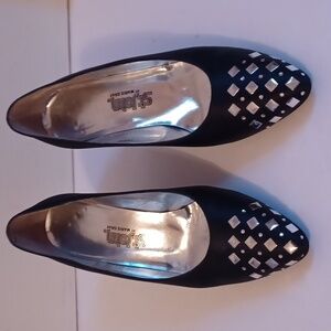 St. John black crystal studded evening pumps 8.5 3.5 in heels